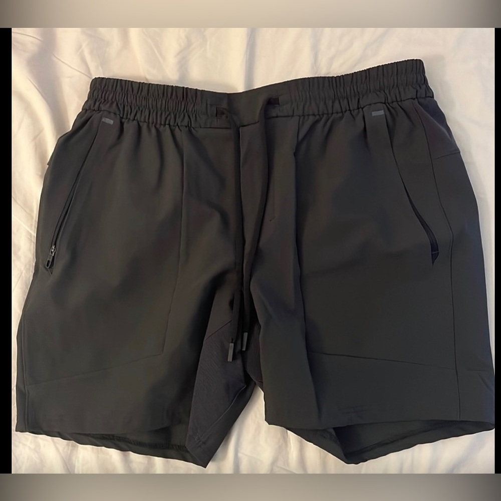 License to train short 6”